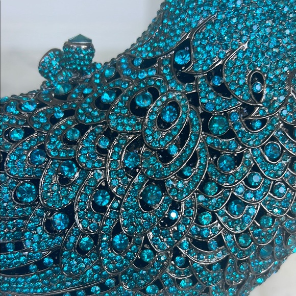 Elegant Rhinestone Blue Bird Clutch with cross body strap